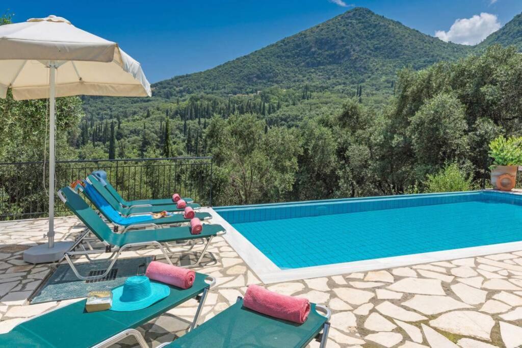 Villa Eleonas Strongyli  Exterior photo